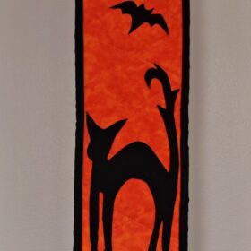 Quilting Sewlutions Quilted Halloween Wall Hanging