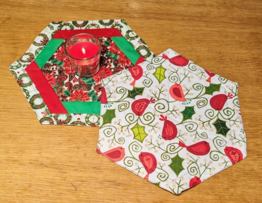 QS063 Christmas Table Centre